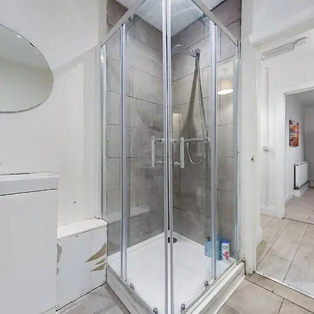 Near Kings Cross Sleep 12 Sp7