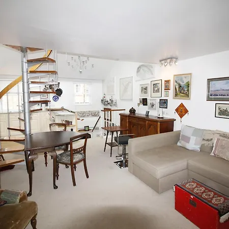 Beautiful Duplex007