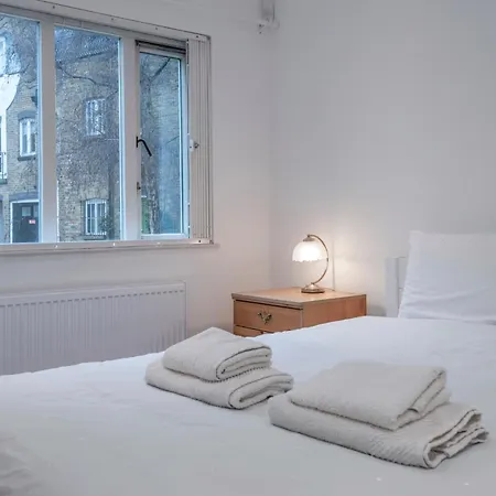 Apartment Kensington Tower