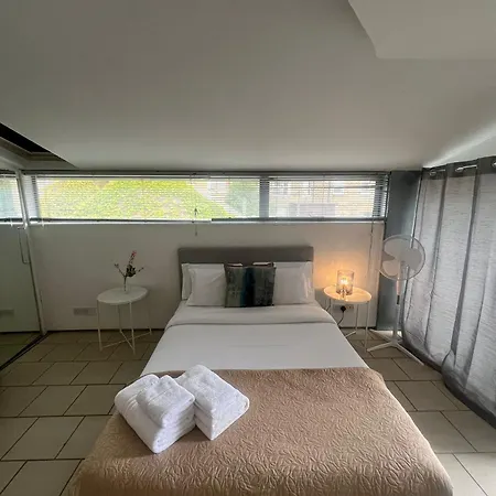 One Bed House In Camden Town