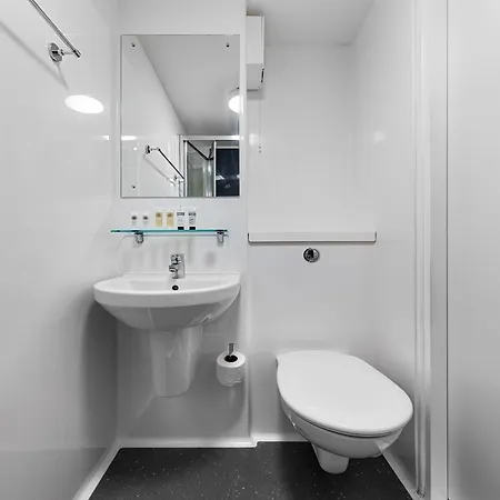 Estalagem Spacious Double Bed In Lewisham Well Connected