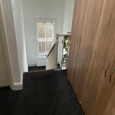 Caledonian Spacious * London
