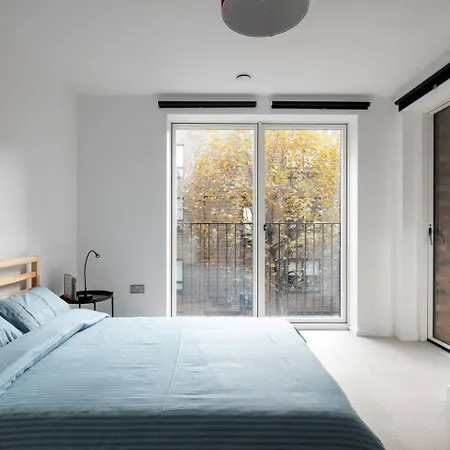 2 Mins Walk From Ucl Campus And Stadium * London