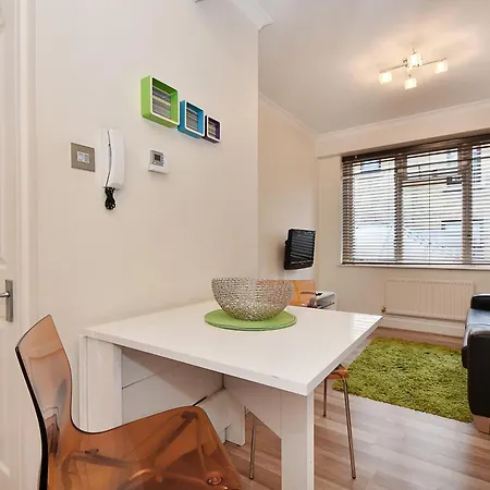 Marylebone Serviced By Globe * London