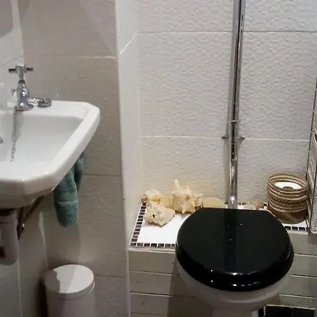 1 Bedroom In Islington Zone 2 *