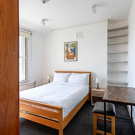 Contemporary Open Plan Penthouse *