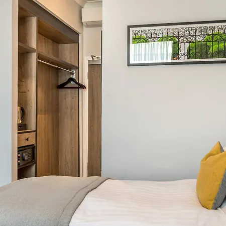 Princes Square 4* Londyn
