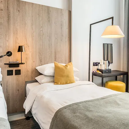 Princes Square 4* Londyn