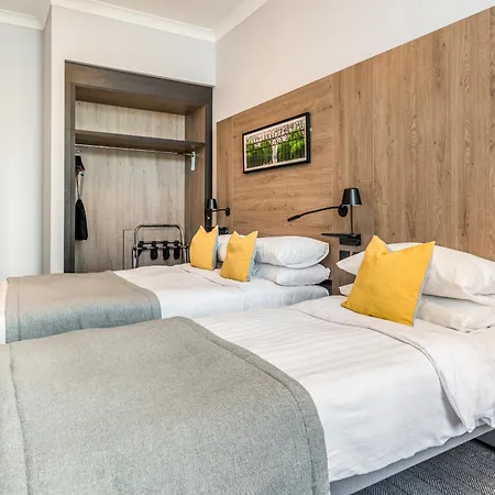 Hotel Princes Square