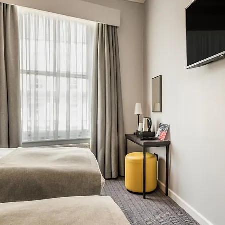 Hotel Princes Square