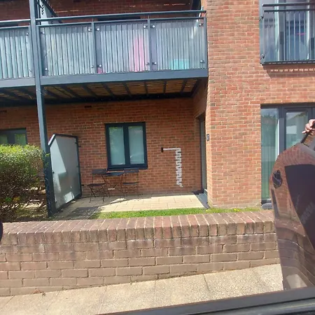 Apartment Luxury 2bedroom - 2bath - Prime Location - Patio *