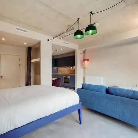 Home-like Comfort At The Robinson In *