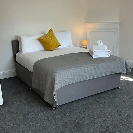 Ustay Fulham Apartment *
