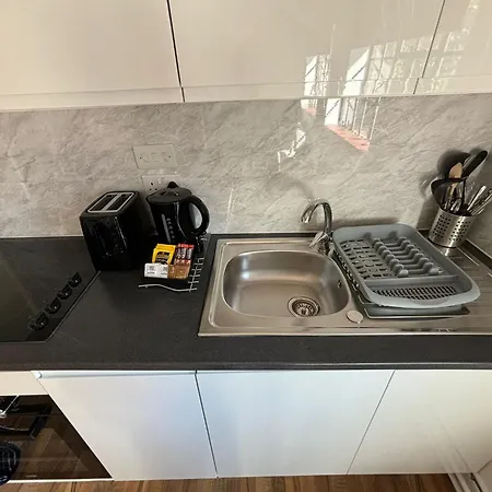 Ustay Fulham