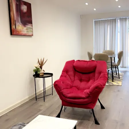 Holiday home Redline Homes *