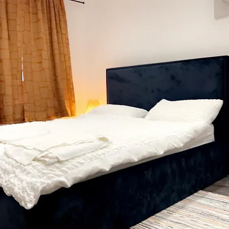 Redline Homes * Londyn