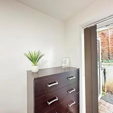 Juniper Alexandra Palace Serviced Apartments, By Edens