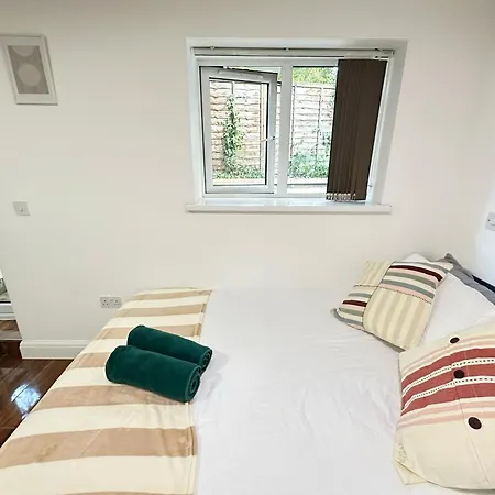 Juniper Alexandra Palace Serviced Apartments, By Edens *