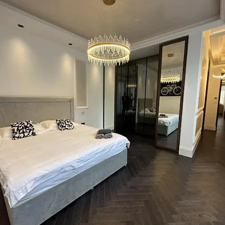 Apartment Caledonian Spacious London