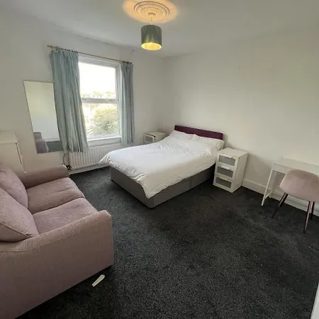 London Apartments Homestay