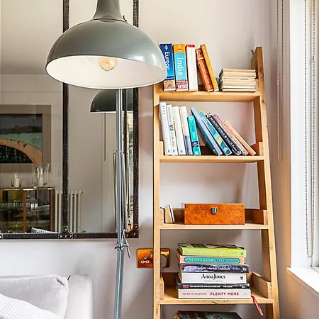 Bright Stepney Nest Appartement