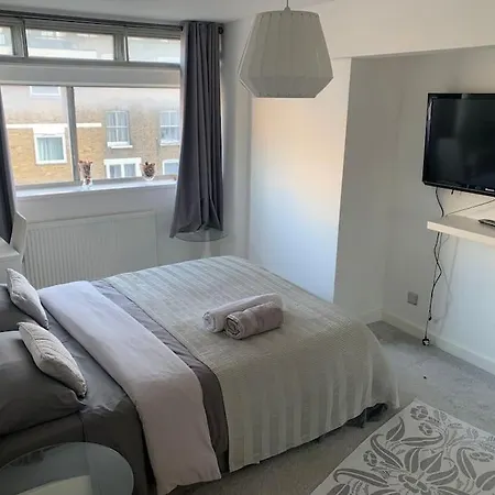 Lovely Spacious Next Hyde Park * London