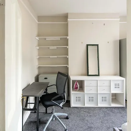 Apartment Charming Brixton Flat With Patio & Modern Comforts