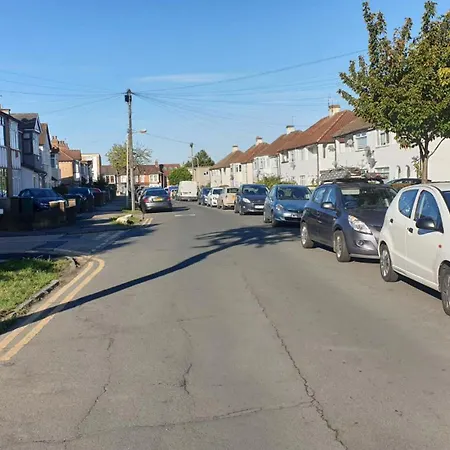 Cozy And Spacious Doublebed In Chingford 2 * Waltham Forest