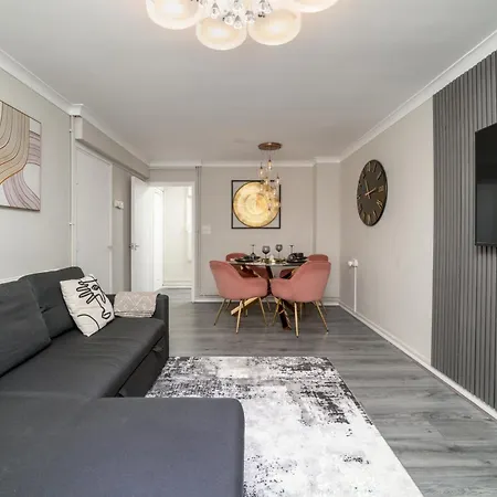 Apartment One-bedroom Ground Floor Gem 15 Mins From Kings Cross