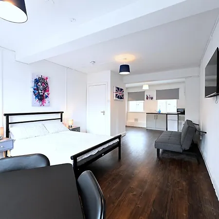 Apartment Centrally Located Flat In Leicester Square *