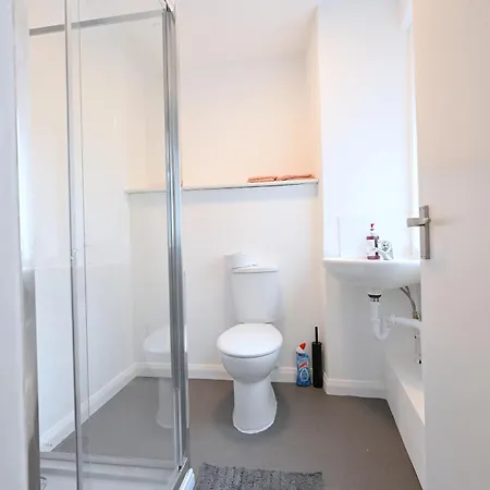 Centrally Located Flat In Leicester Square Apartment London