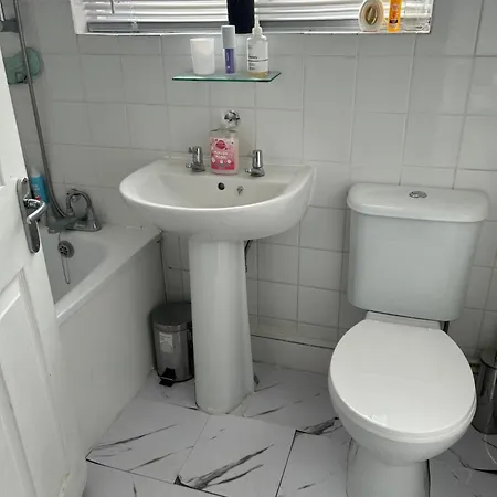 1 Bedroom House, Seven Sisters, Tottenham