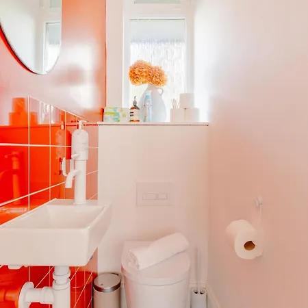 Unique 3bd Flat In Hoxton With Private Garden London