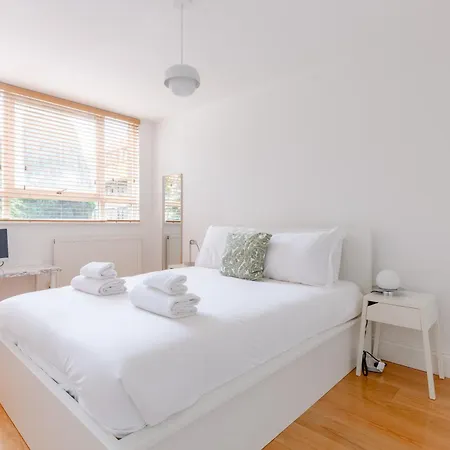 Apartment Unique 3bd Flat In Hoxton With Private Garden London