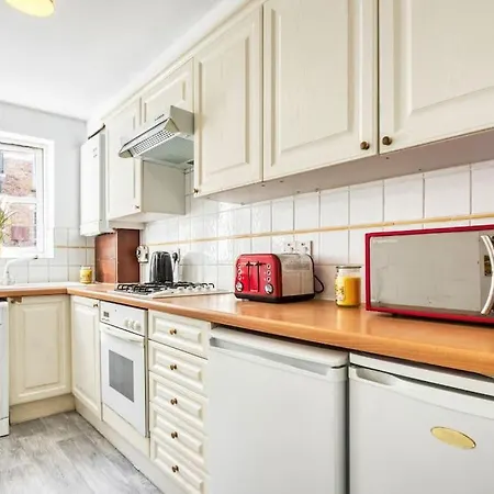 Very Tower Bridge - 2 Bdr - 2 Bath Apartment London