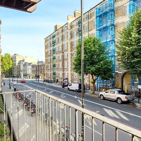 Very Tower Bridge - 2 Bdr - 2 Bath *