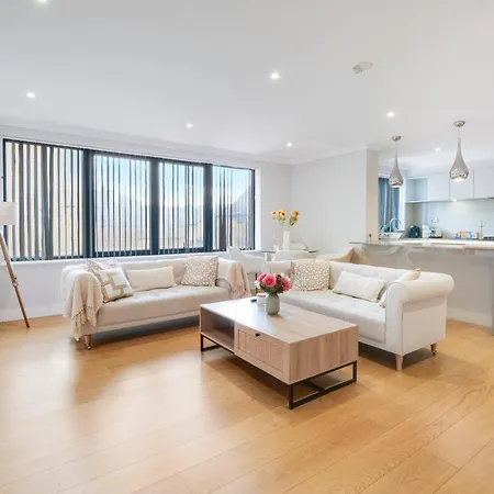 The Concord Modern 2 Bedroom Apartment Brentford