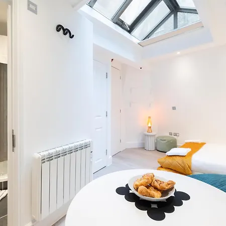 Kula - Covent Garden Opera House Apartment *