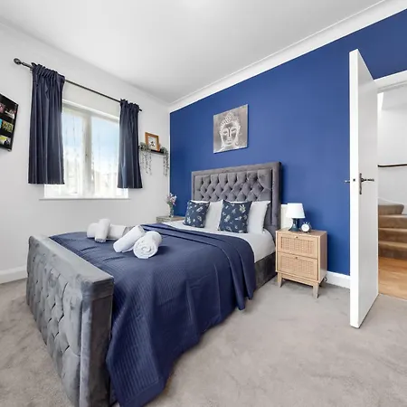 Duplex 3 Bed - Near Station - Golders - London