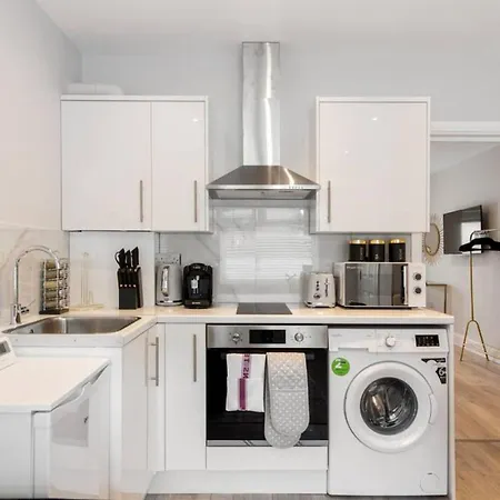 Apartment Tranquil 1-bed With Garden East Barnet