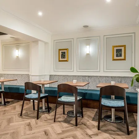 Hotel Princes Square