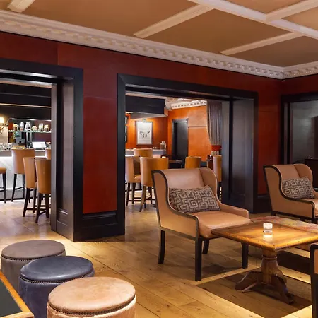 Hotel St. Ermin's Hotel, Autograph Collection