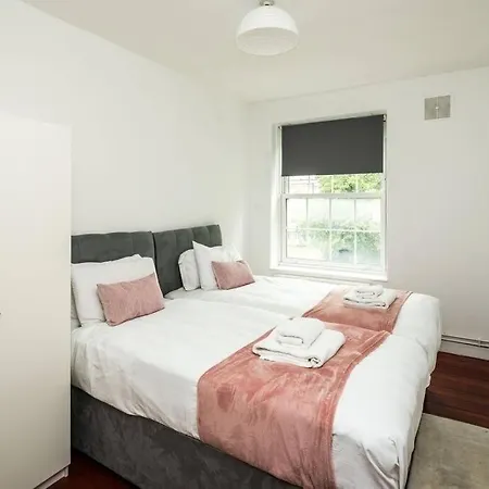 Cosy 3bd For 6 / 6 Beds Apartment *