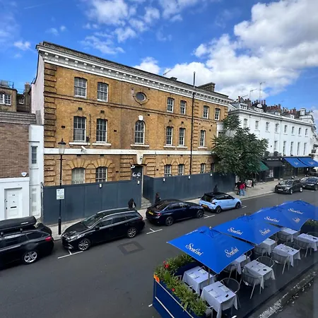 South Kensington Apartment *