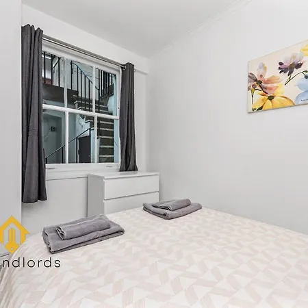 Fantastic 4 Bedroom In Russell Square *