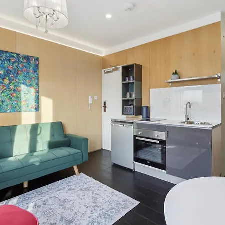 Cosy 1 Bedroom Flat Apartment *