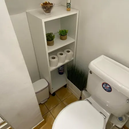 Apartment Flat In West Kensington *
