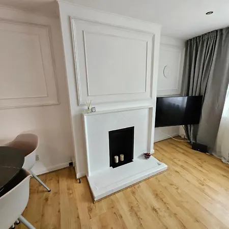 Apartment Wembley, Cosy 2 Bed Apa, Next To The Park *