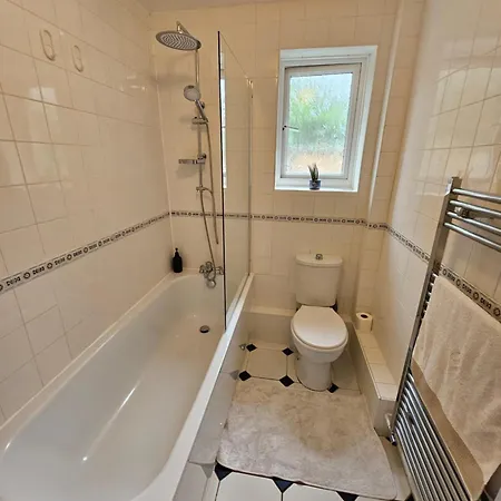 Apartment Wembley, Cosy 2 Bed Apa, Next To The Park Harrow on the Hill