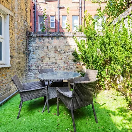 Apartment Parfett